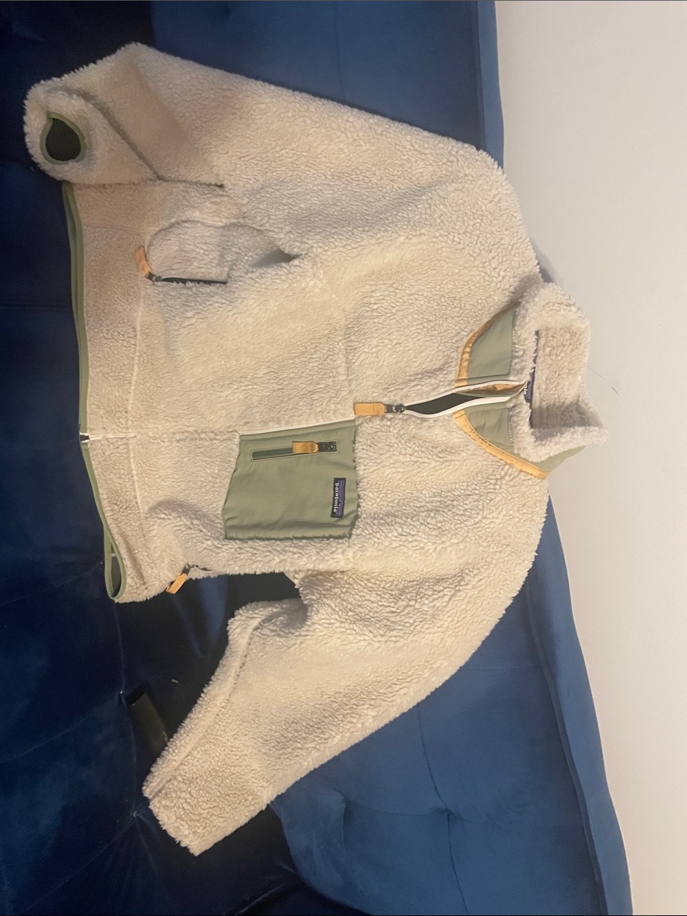 Patagonia Cream Sherpa Jacket with Olive Chest Pocket and Tan Trim - Picture 6 of 7